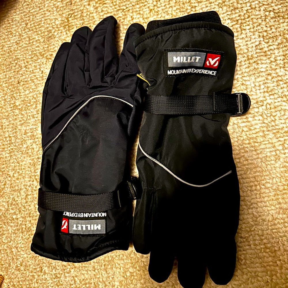 Winter gloves